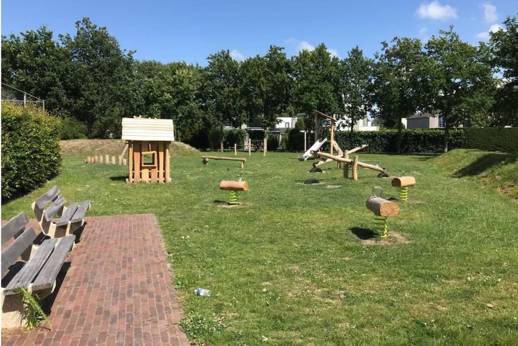 Huebsches Ferienhaus In Ouddorp - Fusslaeufig Zum Strand Und Zentrum المظهر الخارجي الصورة