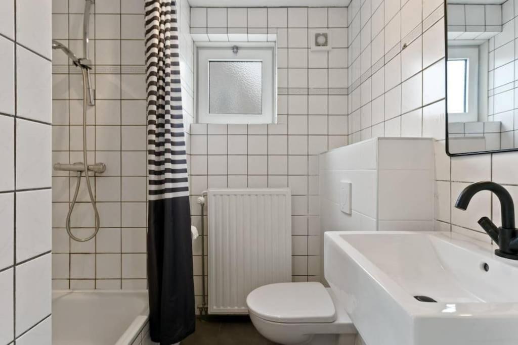 Huebsches Ferienhaus In Ouddorp - Fusslaeufig Zum Strand Und Zentrum المظهر الخارجي الصورة