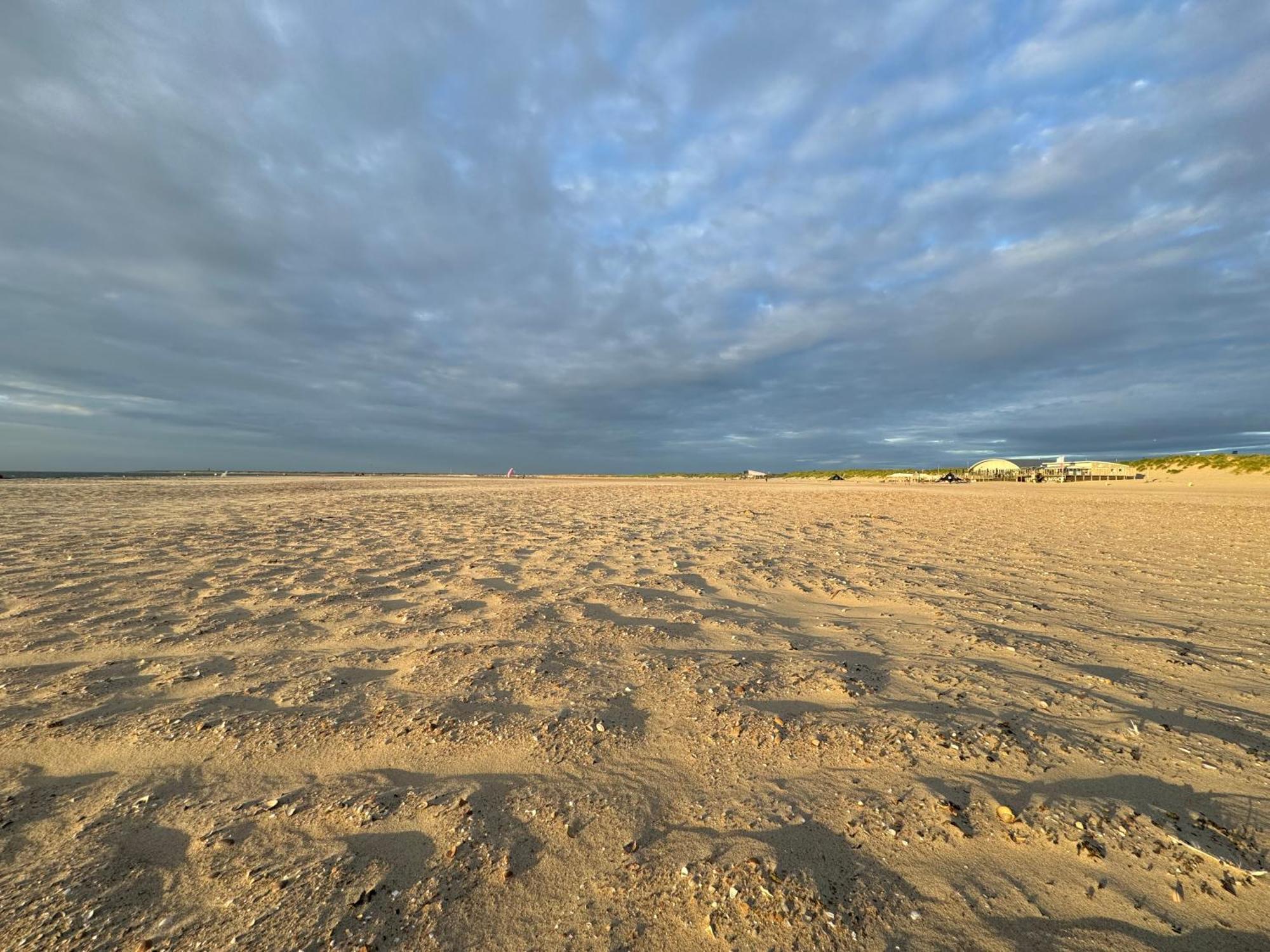 Huebsches Ferienhaus In Ouddorp - Fusslaeufig Zum Strand Und Zentrum المظهر الخارجي الصورة